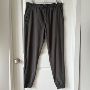 Reigning Champ Coach’s Classic Carbon Active Stretch Joggers Pants-L